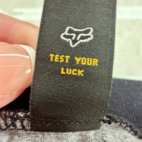 Fox Racing Women's Heather Gray Long Sleeve Tee Logo - Picture 10 of 10